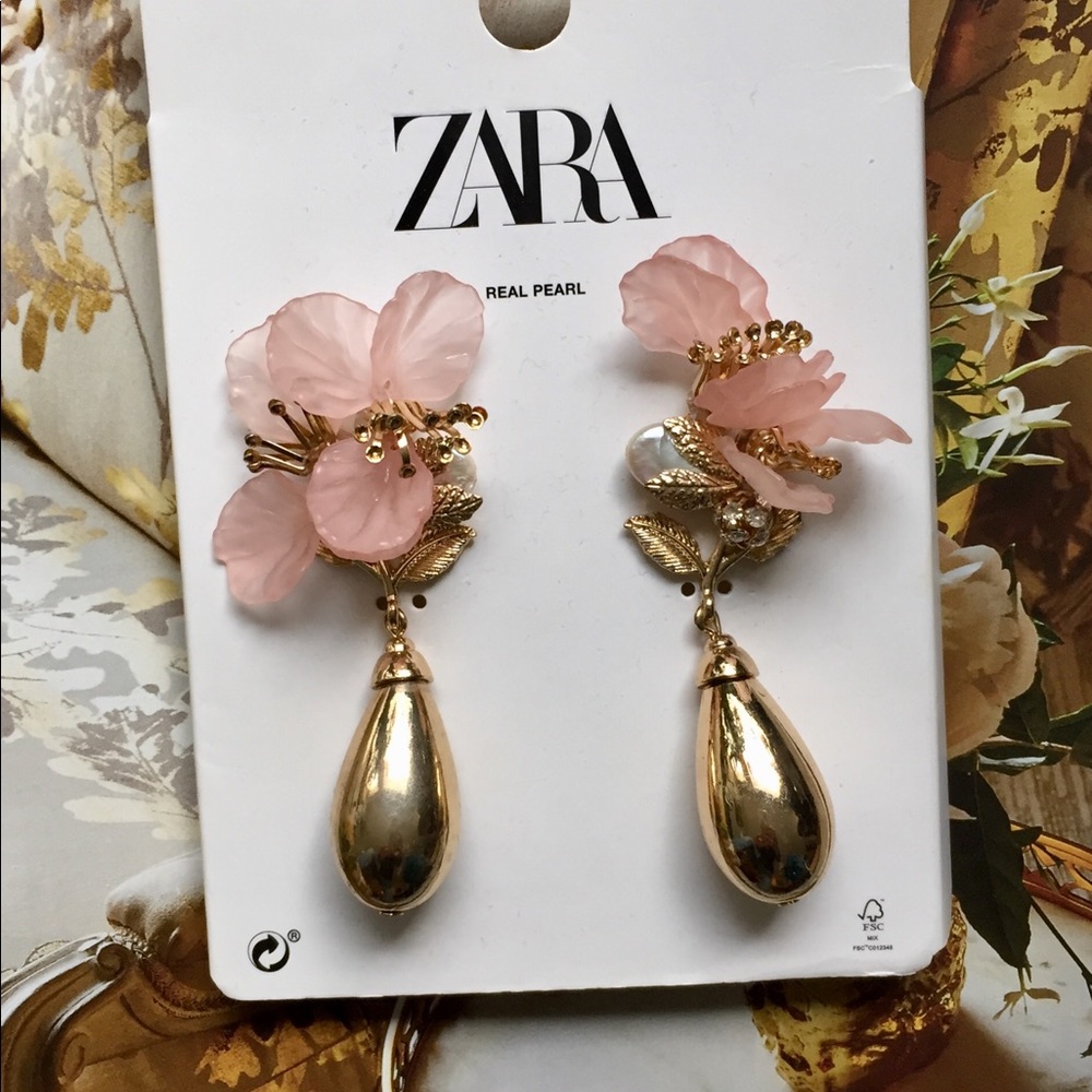 FLOWER TEARDROP EARRINGS